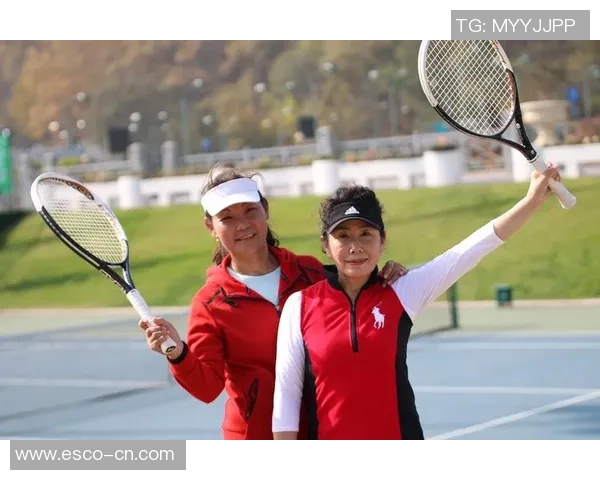 南京与武汉网球队赛后复盘团队协作的成功与不足分析